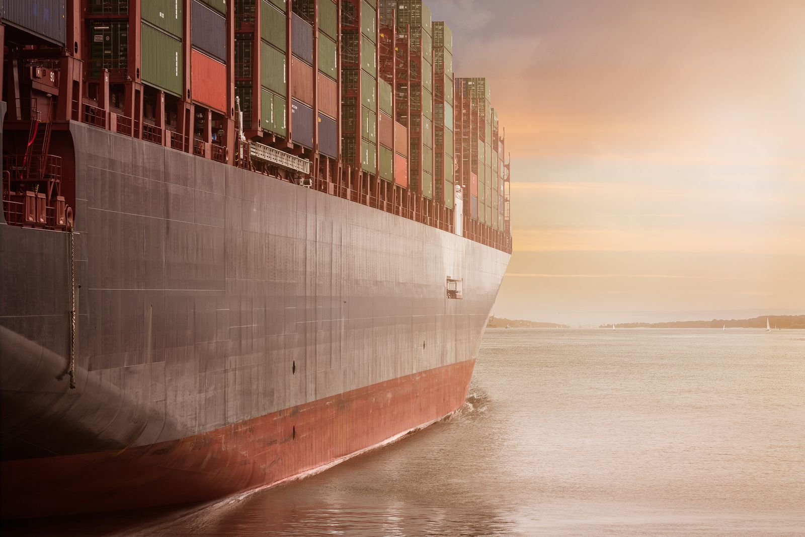 Stacked shipping containers for project and general cargo
